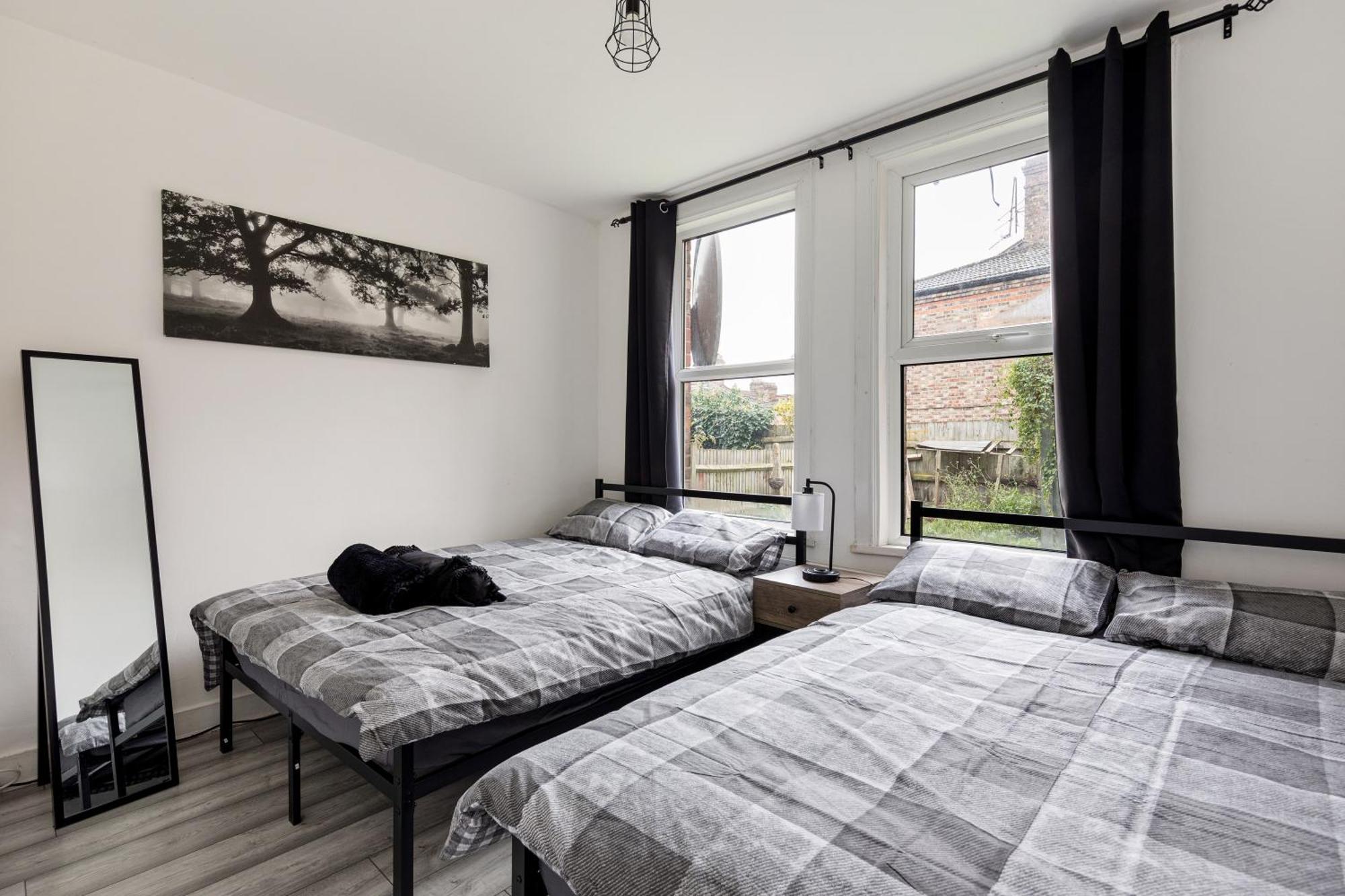 Beautifully Modern 2-Bed Apartment W/Garden ลอนดอน ภายนอก รูปภาพ